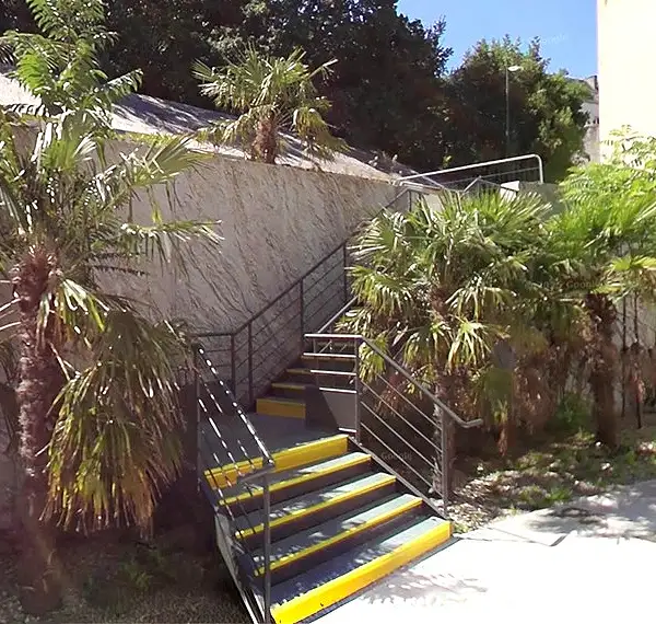 Fabrication d'escalier extérieur en métal pour entreprise de travaux public